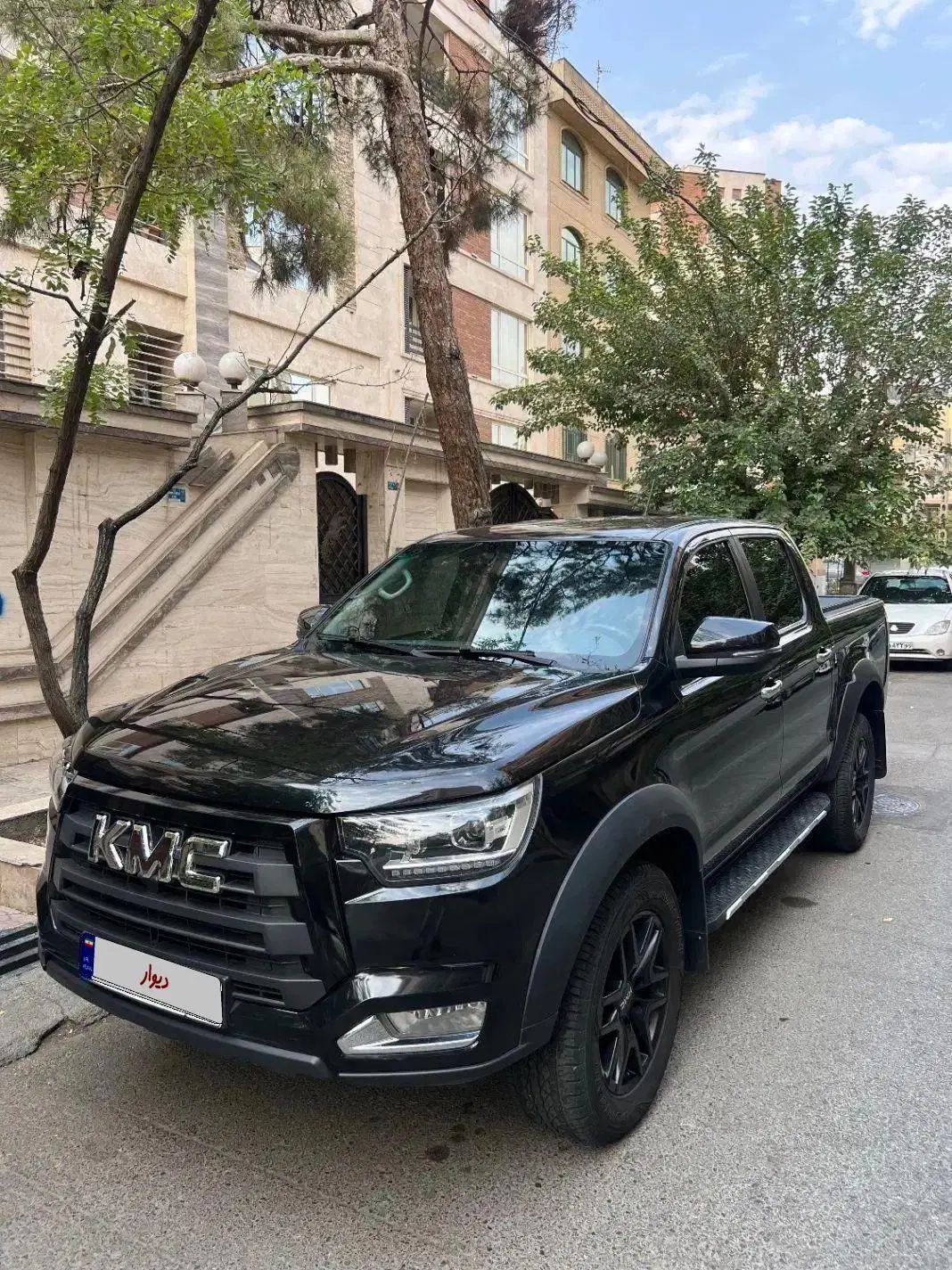 خودرو کی ام سی، T8 آگهی ann_19895633