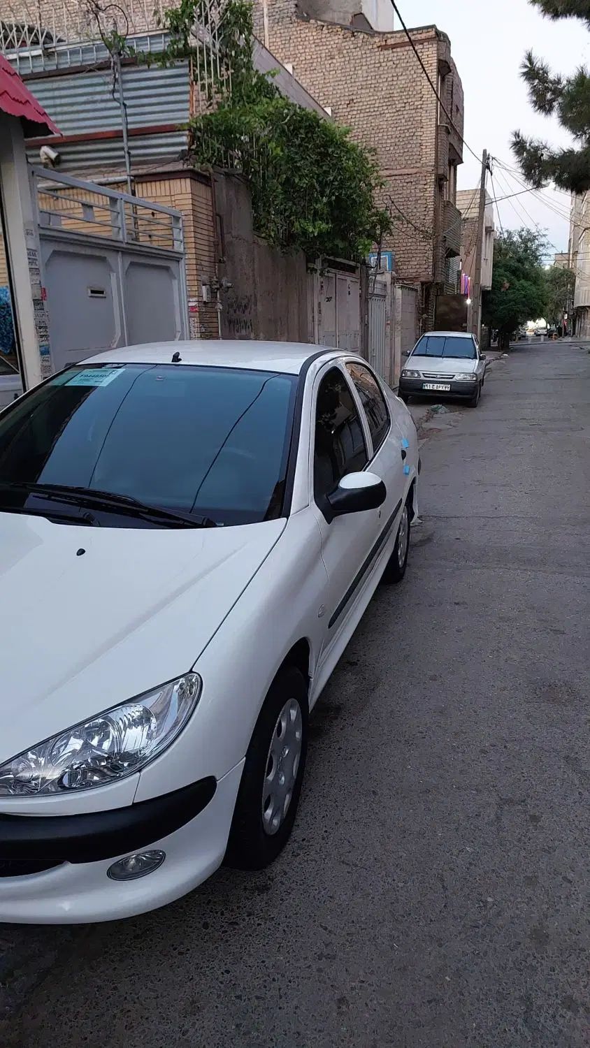 پژو ۲۰۶ صندوق دار v8 - 1395