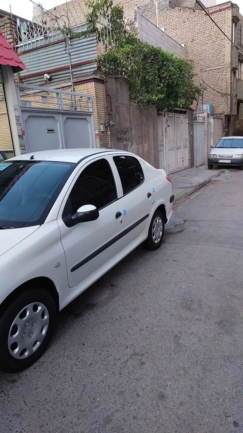 پژو ۲۰۶ صندوق دار v8 - 1395