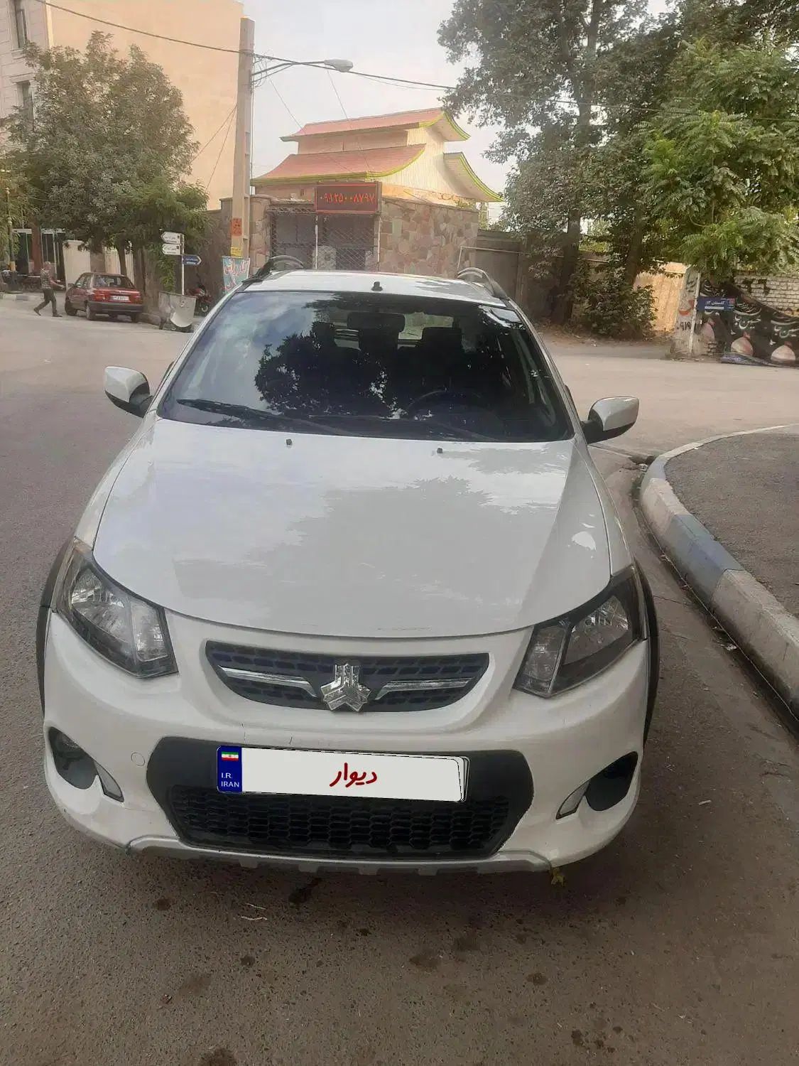 خودرو کوییک، معمولی آگهی ann_19896194
