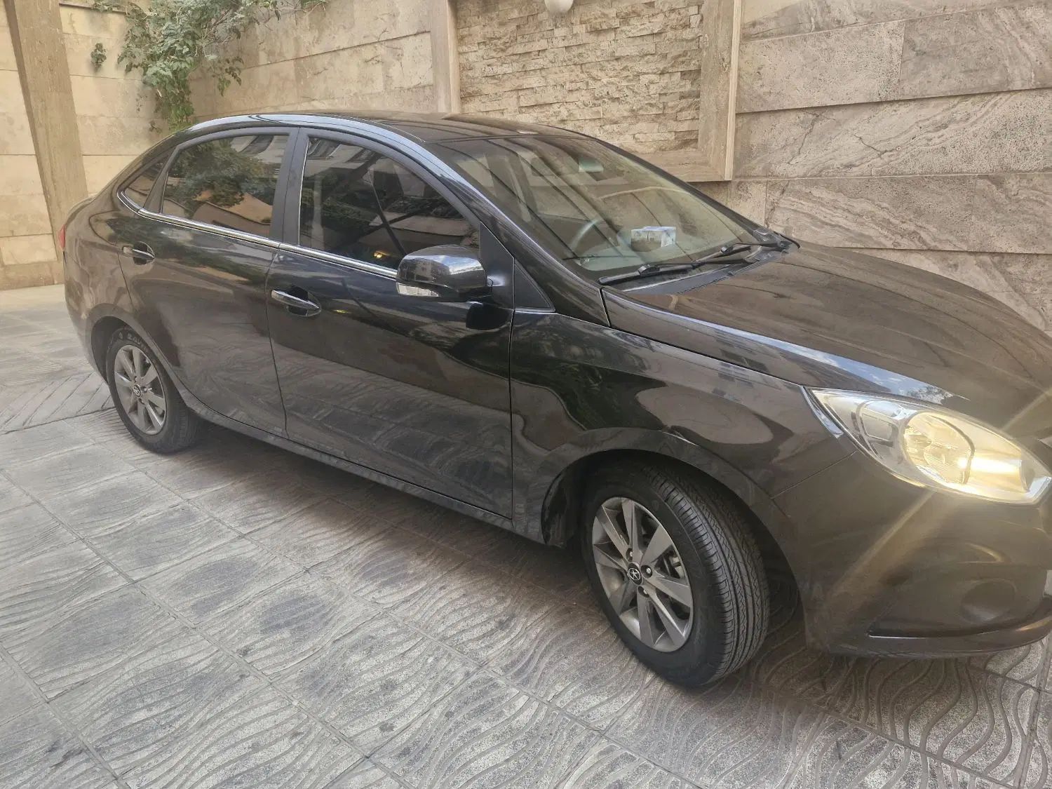 جک J4 اتوماتیک ساده - 1401