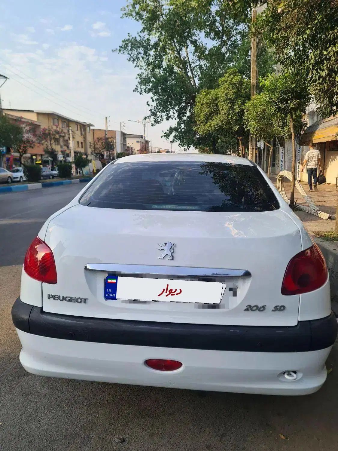 پژو ۲۰۶ صندوق دار v8 - 1393