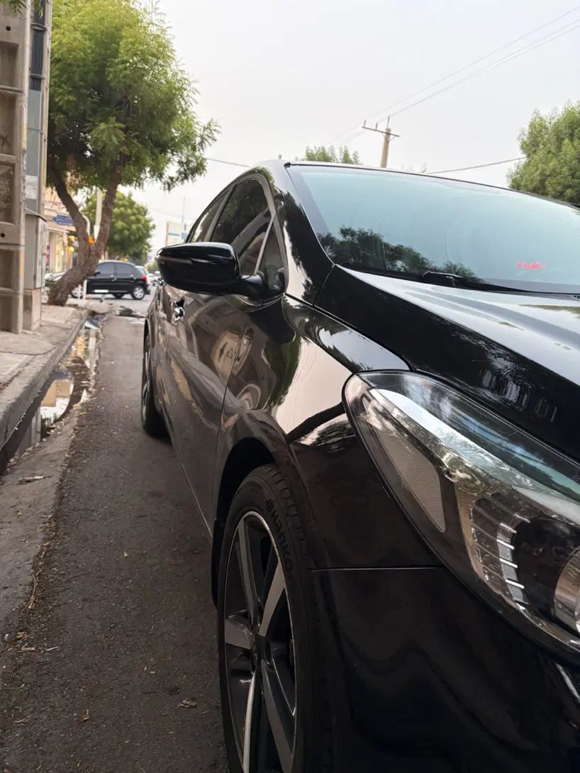 کیا سراتو 2.0 لیتر اتوماتیک GT لاین - 2017