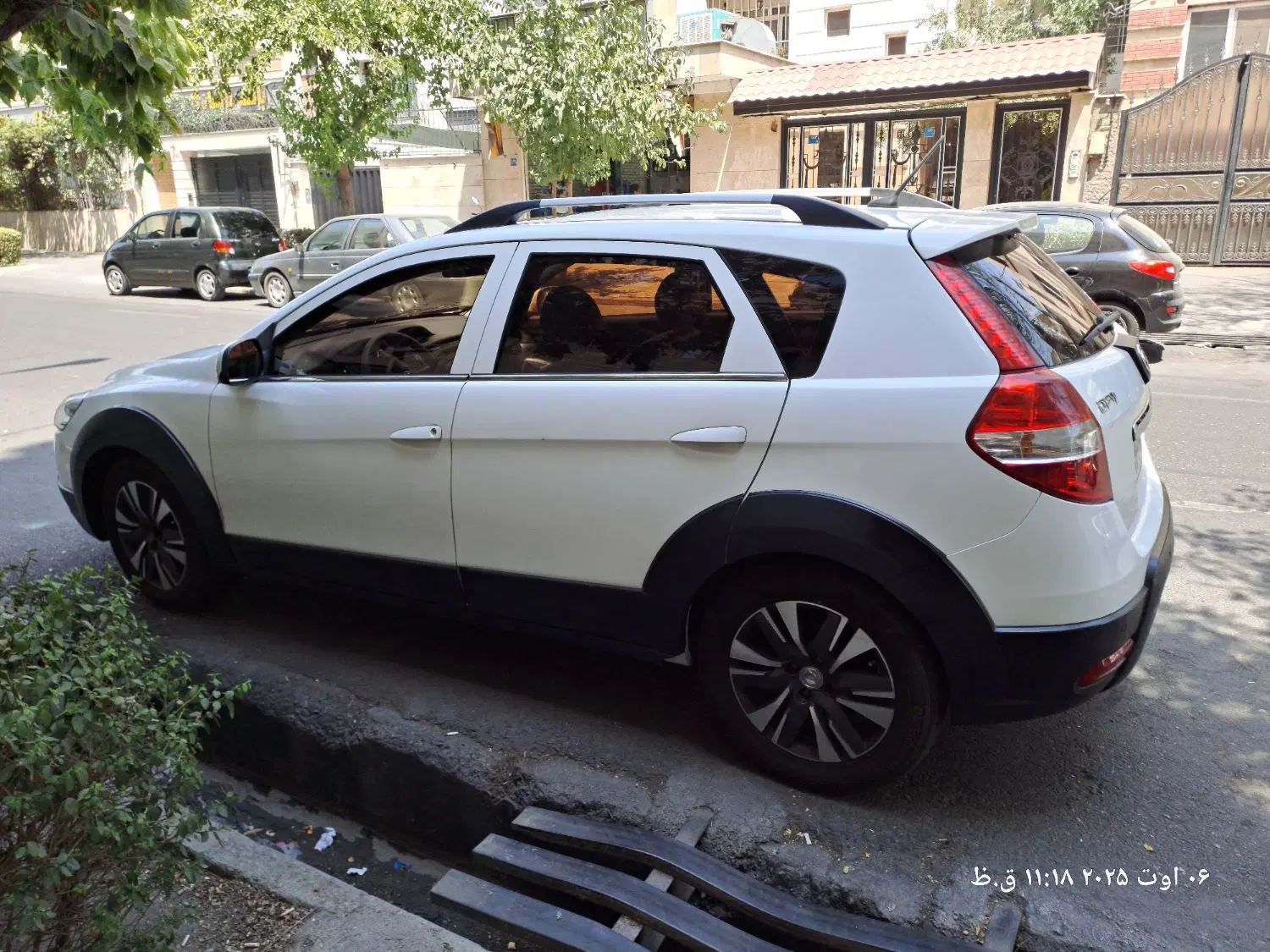 دانگ فنگ H30 کراس اتوماتیک - 1397