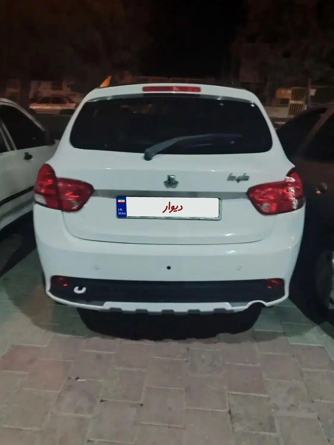 خودرو کوییک، R آگهی ann_19896721