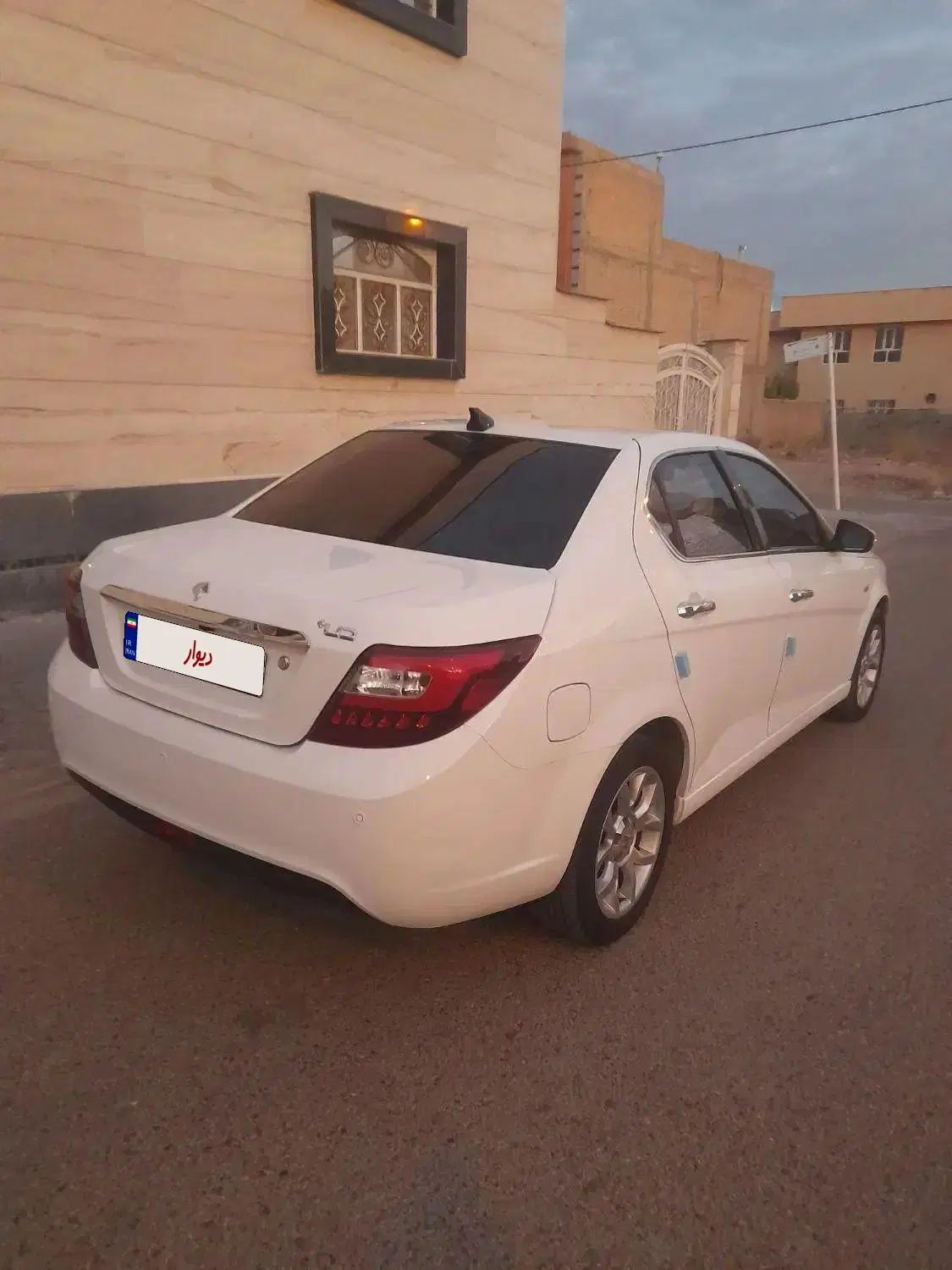 دنا پلاس توربو اتوماتیک - 1402