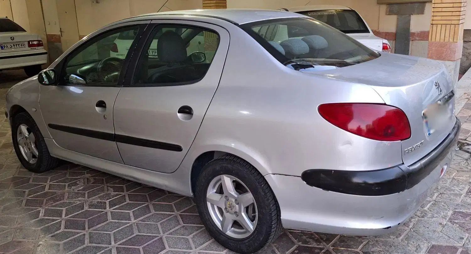 پژو ۲۰۶ صندوق دار v8 - 1386