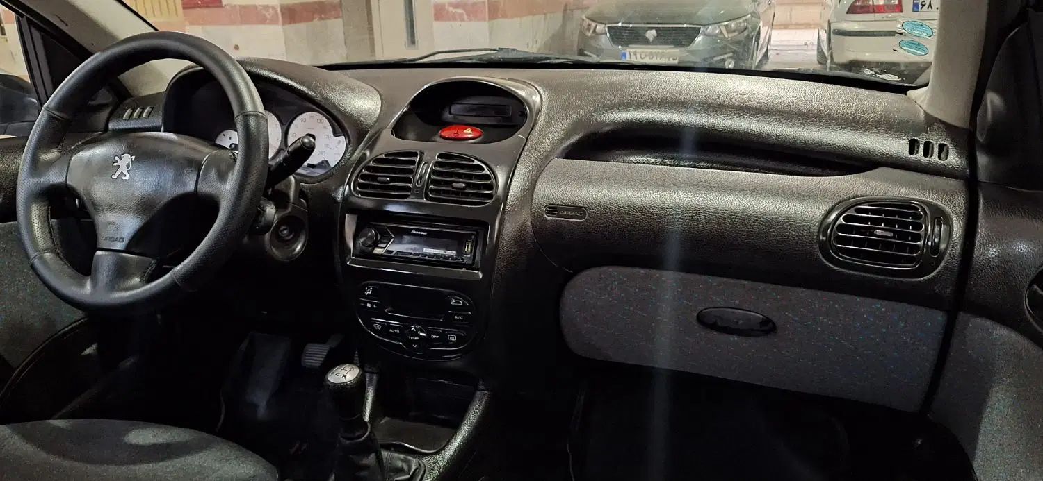 پژو ۲۰۶ صندوق دار v8 - 1386