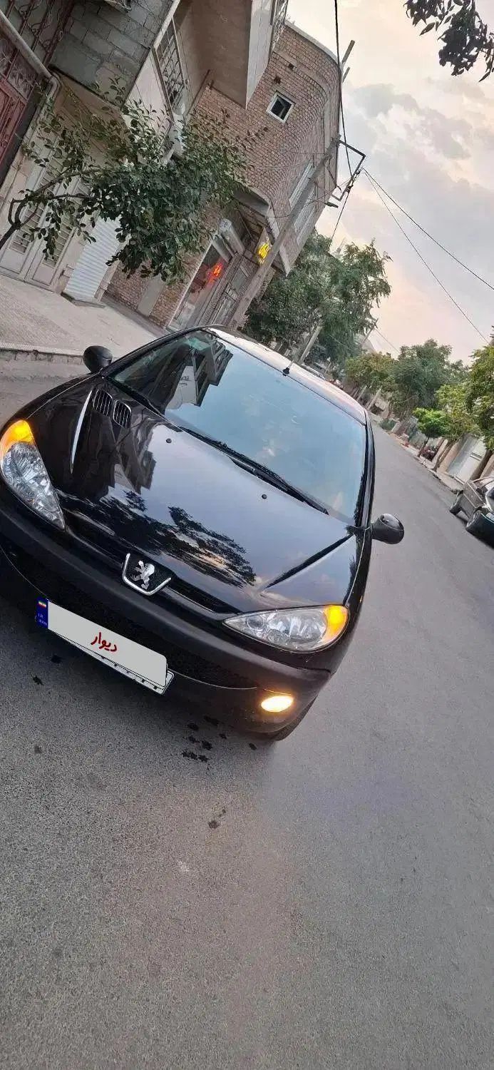 پژو ۲۰۶ صندوق دار v8 - 1391