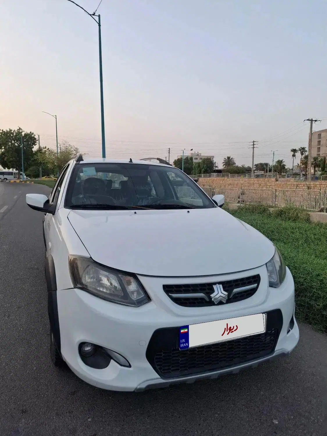 خودرو کوییک، معمولی آگهی ann_19897620