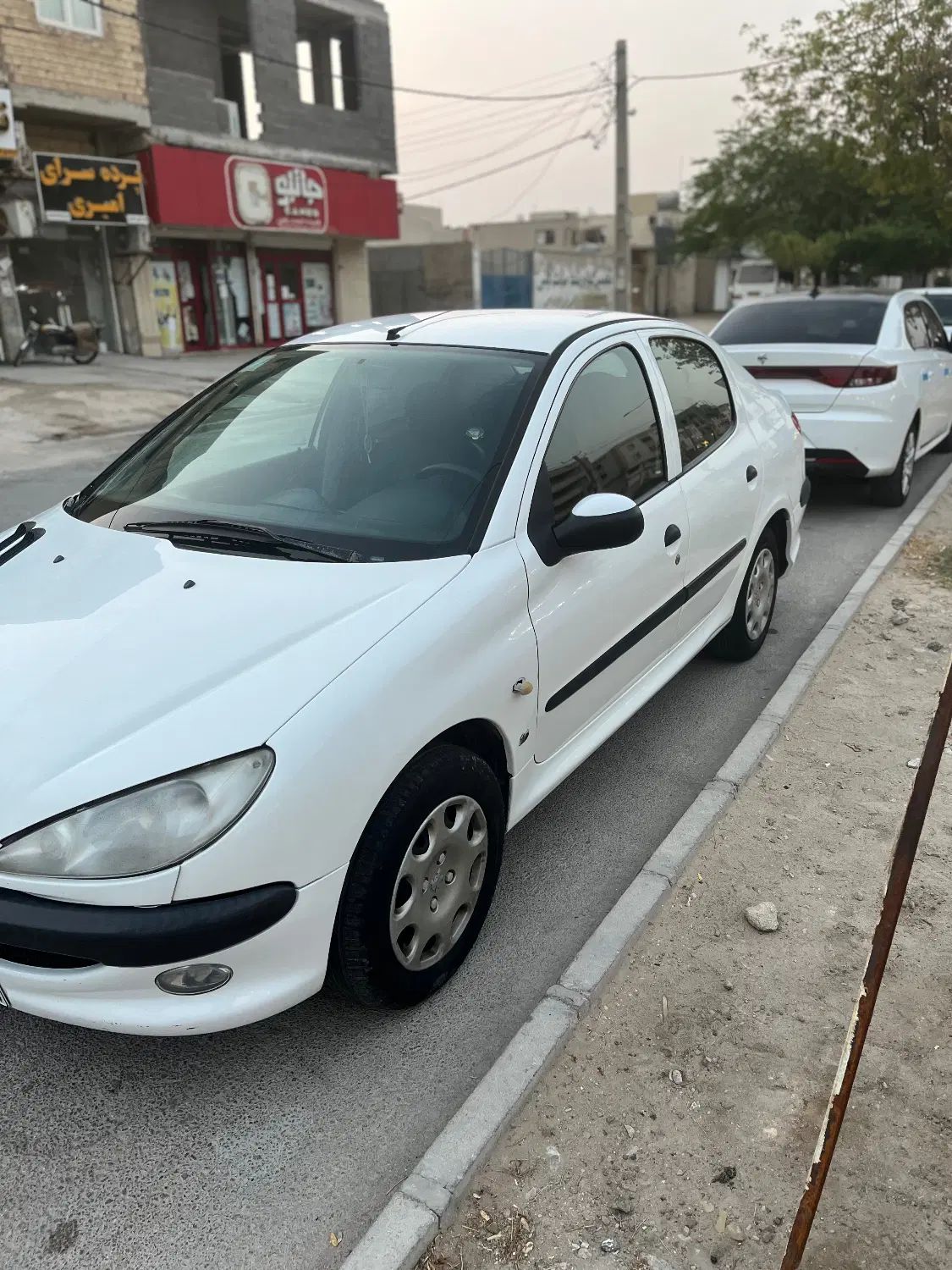 پژو ۲۰۶ صندوق دار v8 - 1393