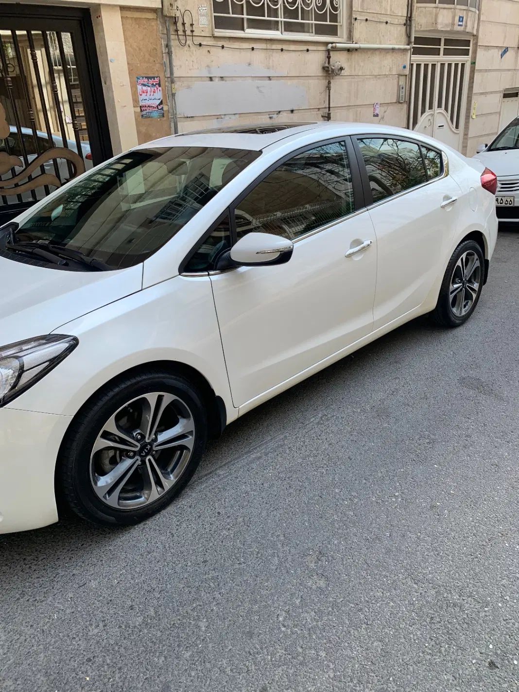 کیا سراتو 2.0 لیتر اتوماتیک GT لاین - 2014