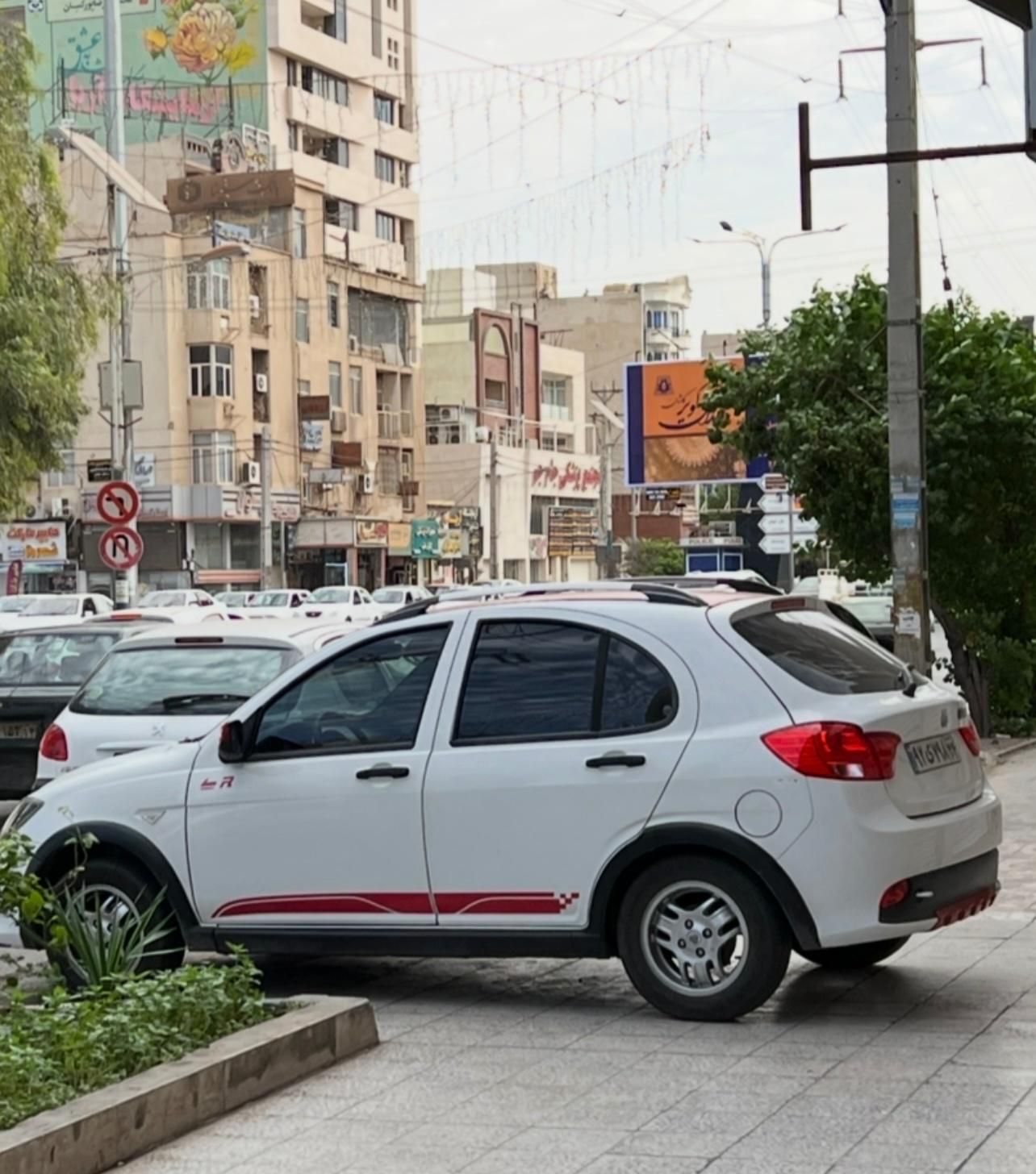 خودرو کوییک، R آگهی ann_19898002