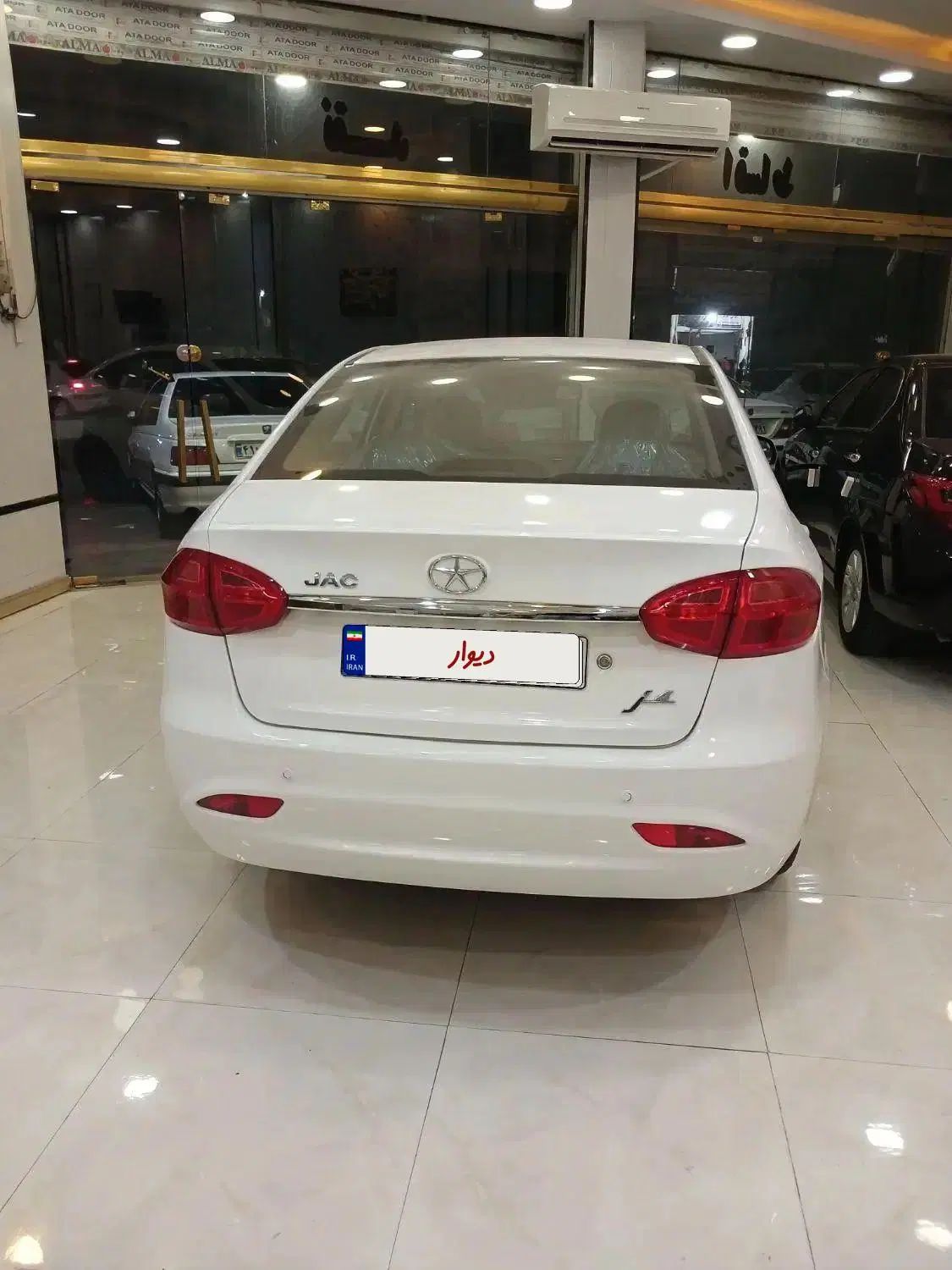 جک J4 اتوماتیک ساده - 1404