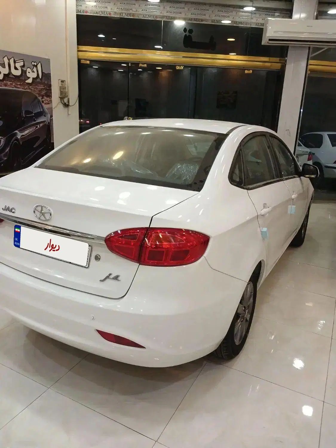 جک J4 اتوماتیک ساده - 1404