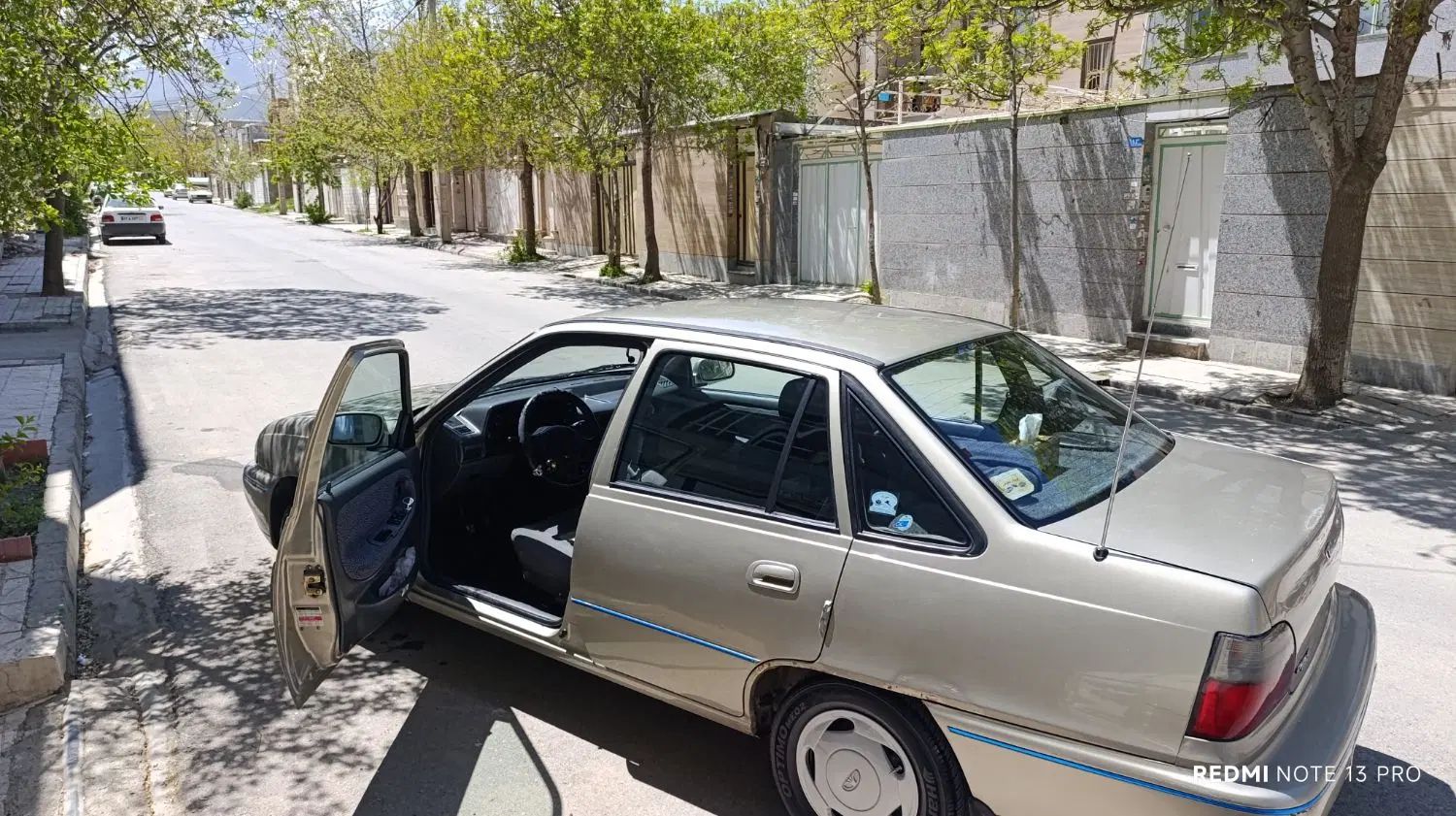 دوو سیلو سدان - 1382
