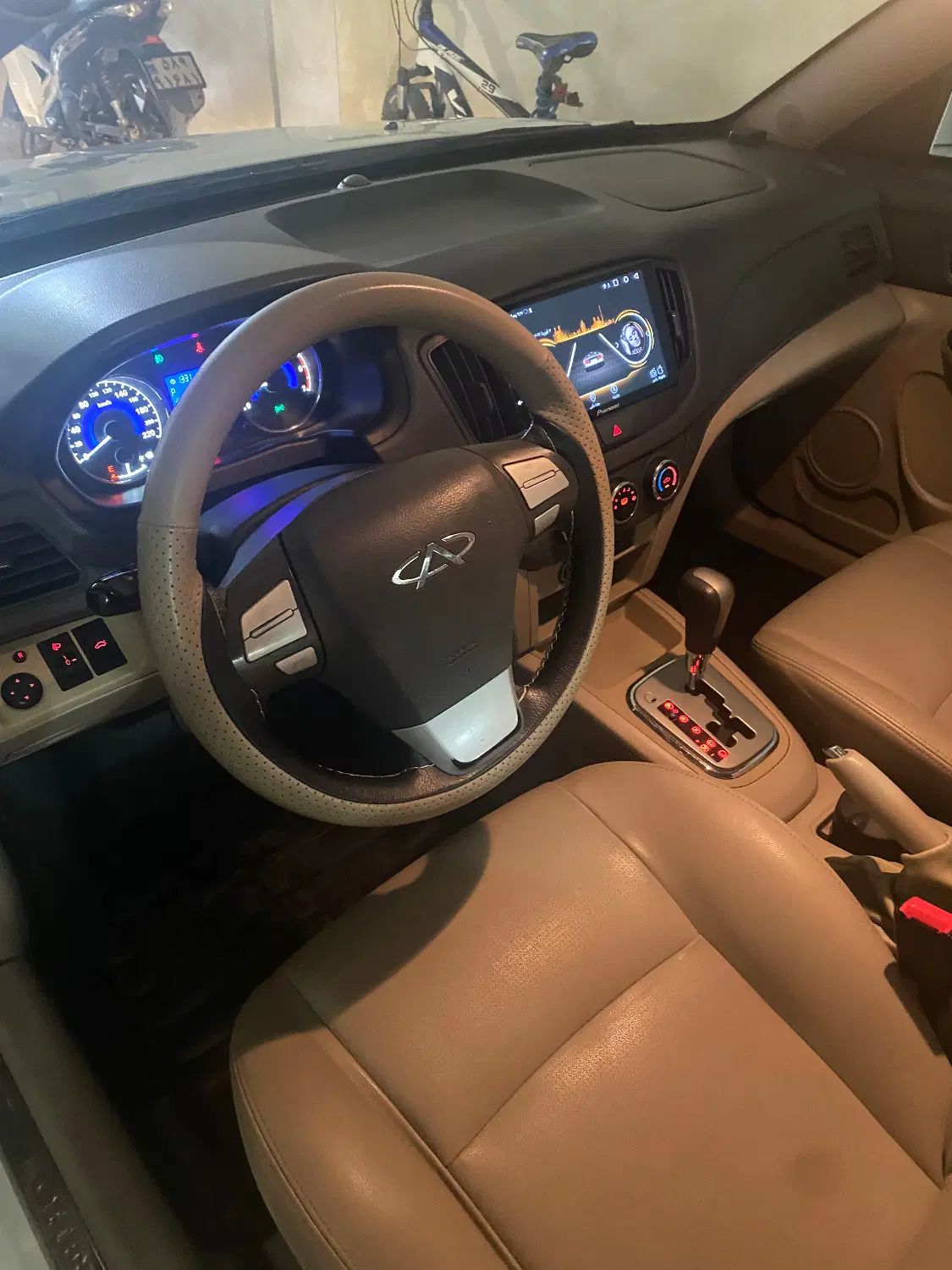 ام وی ام 550 اتوماتیک - 1395