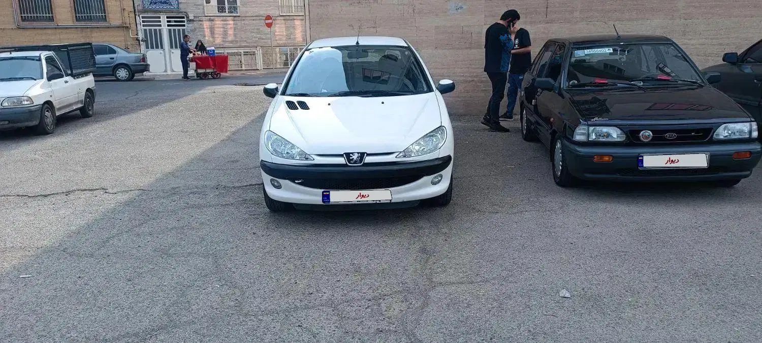 پژو ۲۰۶ صندوق دار v8 - 1390