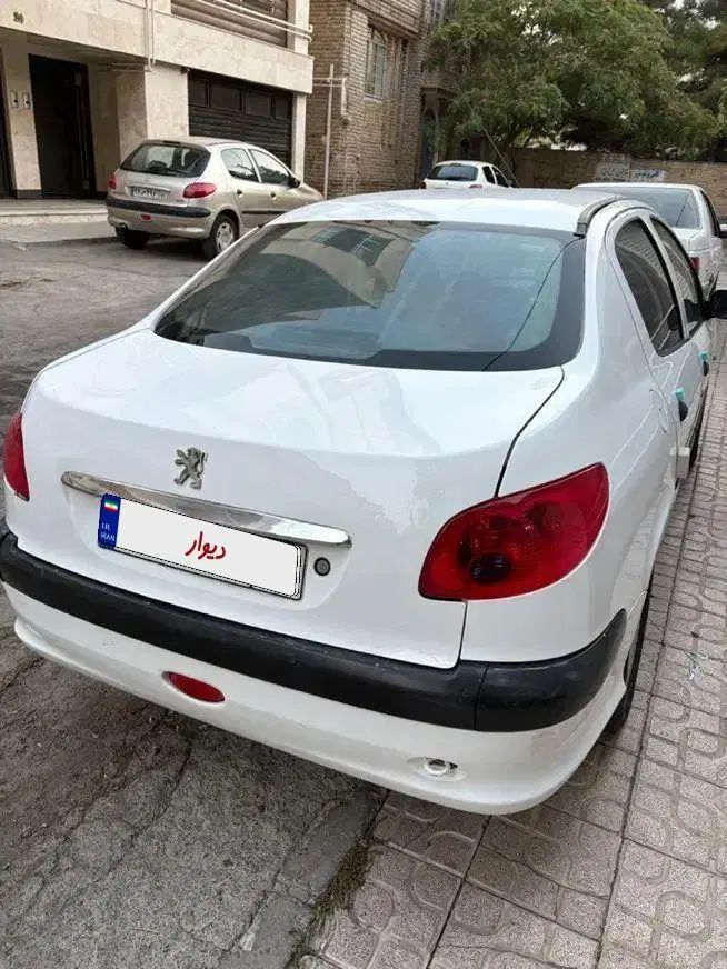 پژو ۲۰۶ صندوق دار v20 - 1391