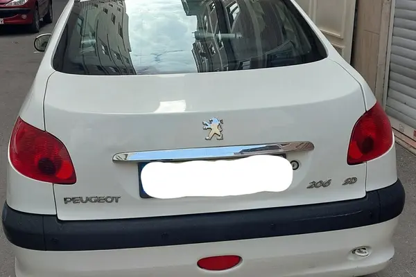 پژو ۲۰۶ صندوق دار v8 - 1392