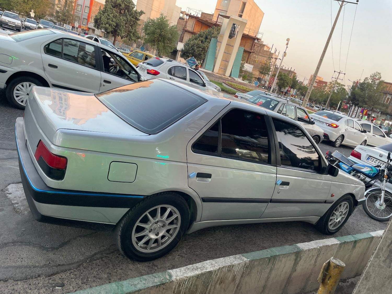 پژو 405 GLX - 1385