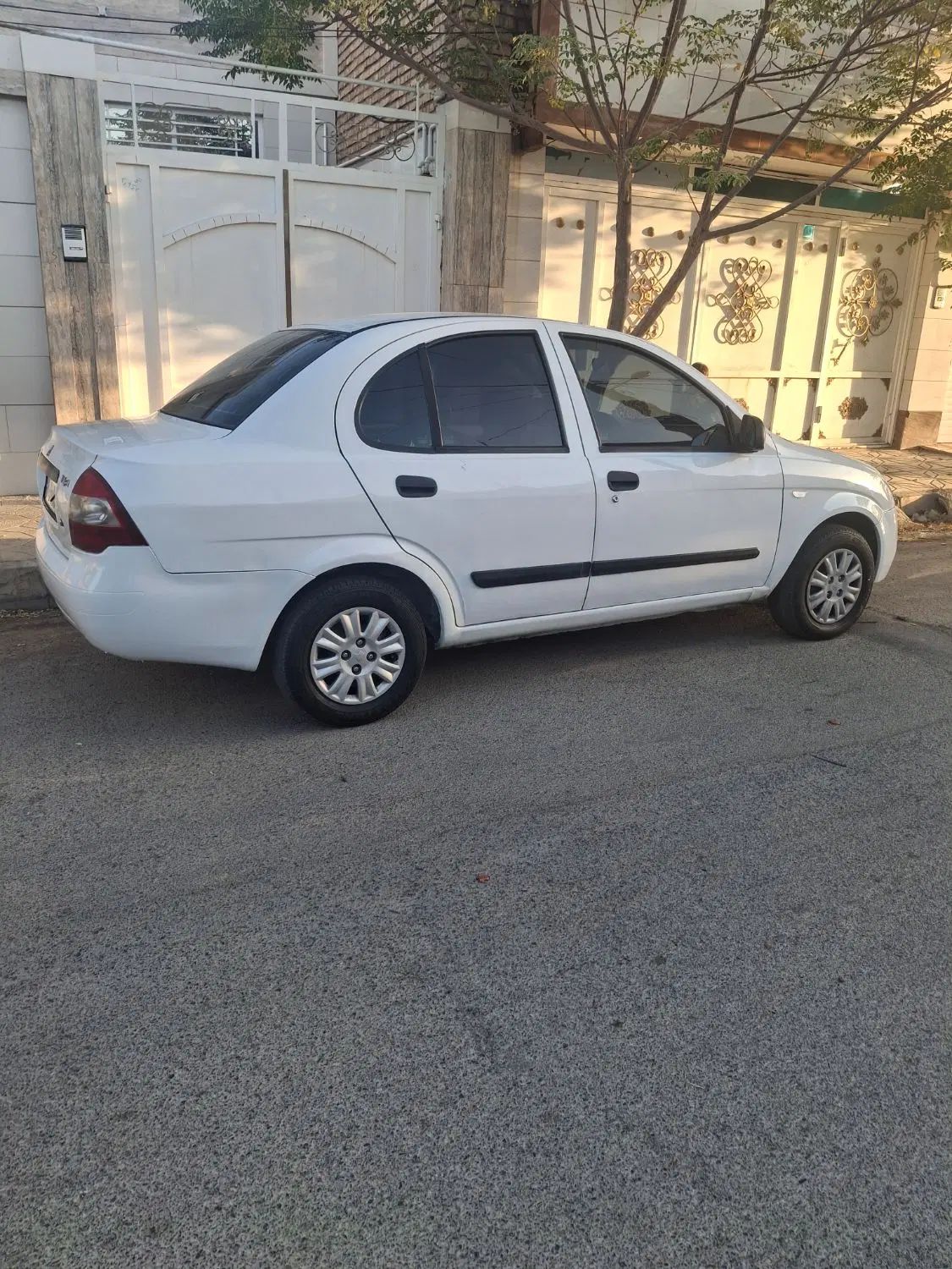 تیبا صندوق دار SX - 1390