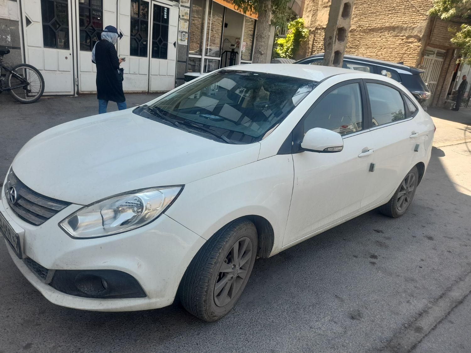 جک J4 اتوماتیک ساده - 1402