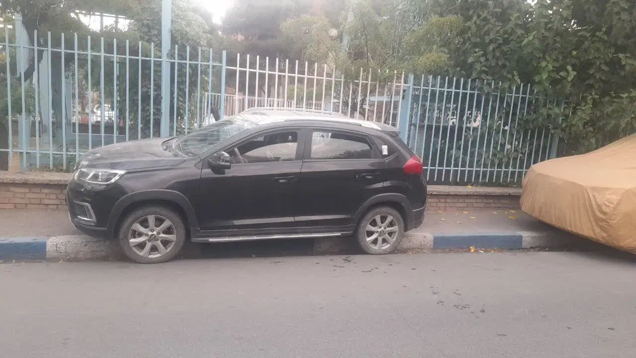 ام وی ام X22 دنده ای اسپرت لاکچری - 1400