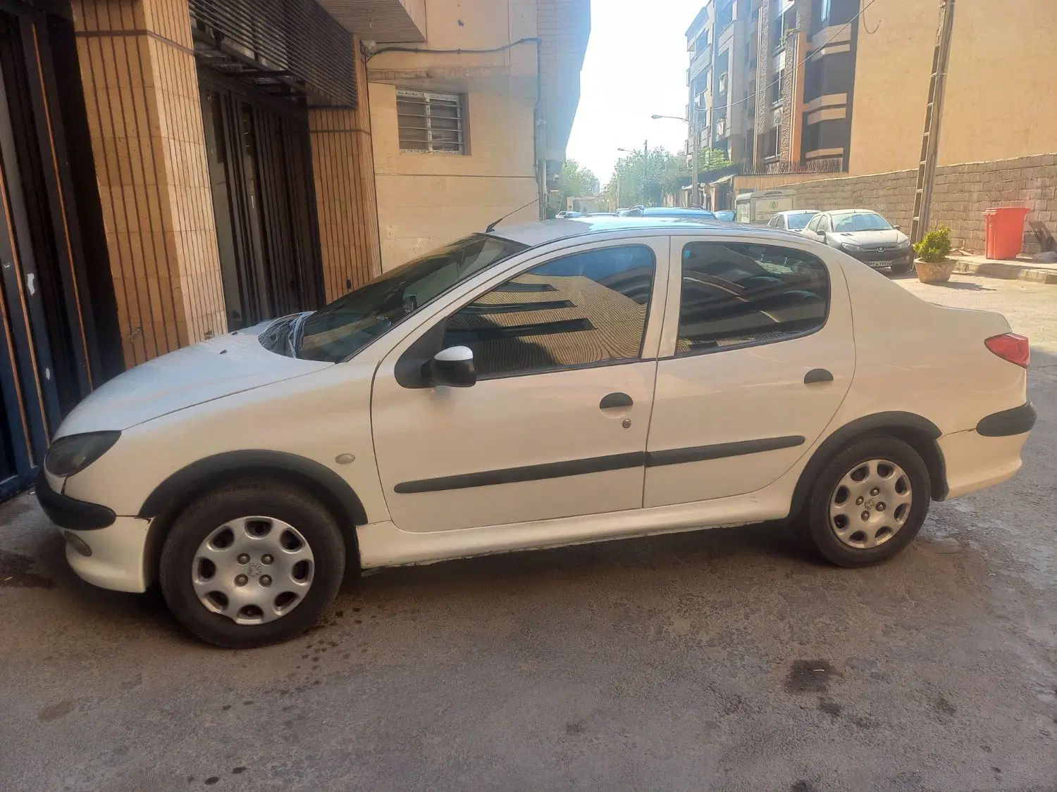 پژو ۲۰۶ صندوق دار v8 - 1390