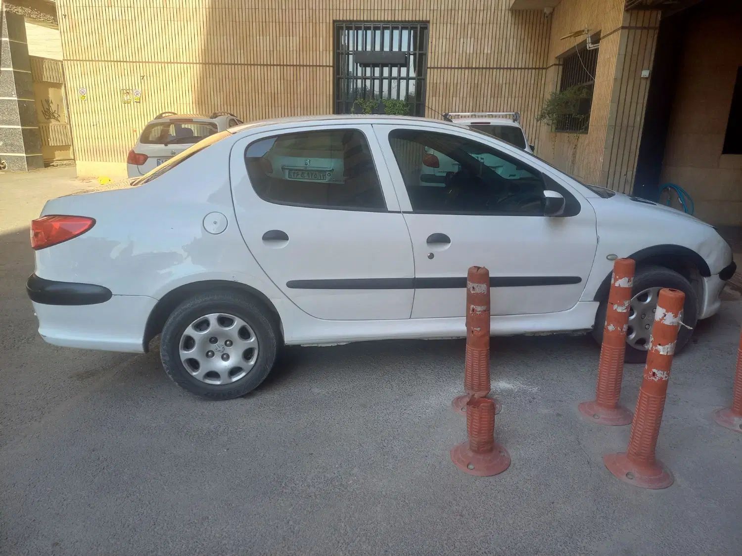 پژو ۲۰۶ صندوق دار v8 - 1390