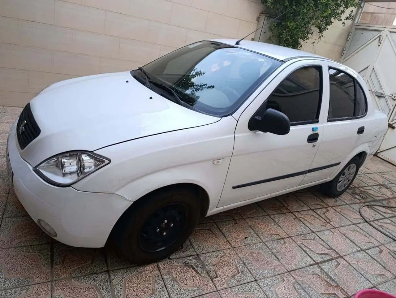 تیبا صندوق دار SX - 1396