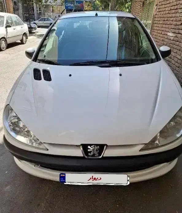 پژو ۲۰۶ صندوق دار v8 - 1395