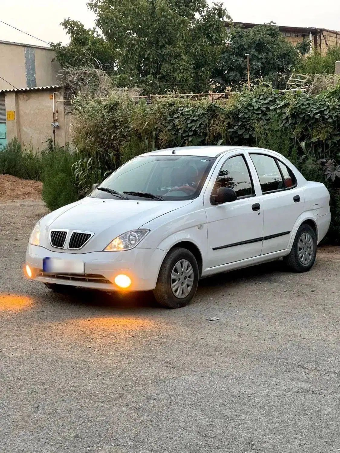 تیبا صندوق دار SX - 1398