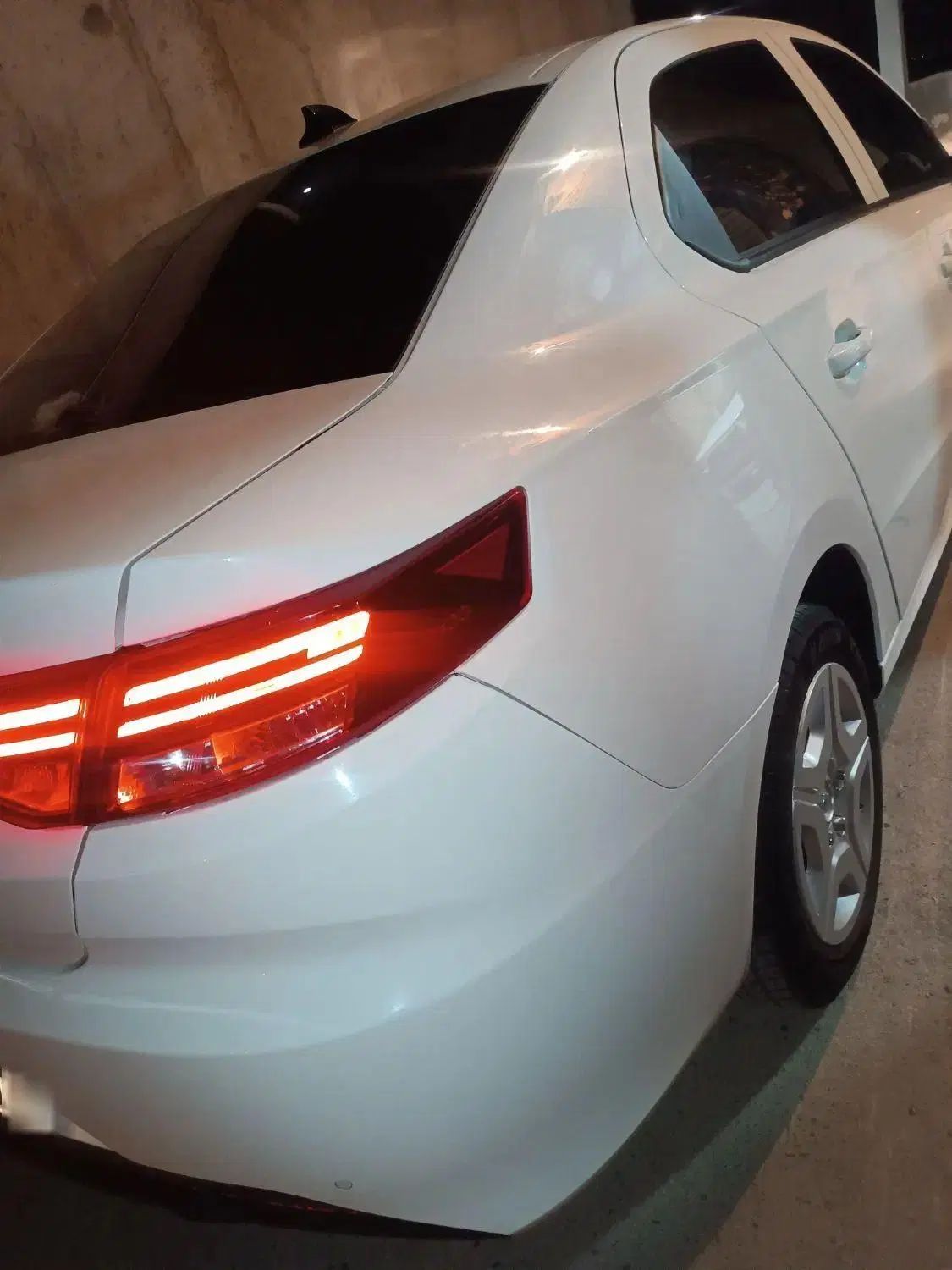 خودرو تارا، دنده‌ای آگهی ann_19900907
