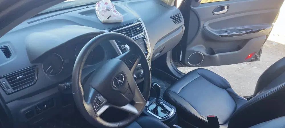 جک J4 اتوماتیک آپشنال - 1402