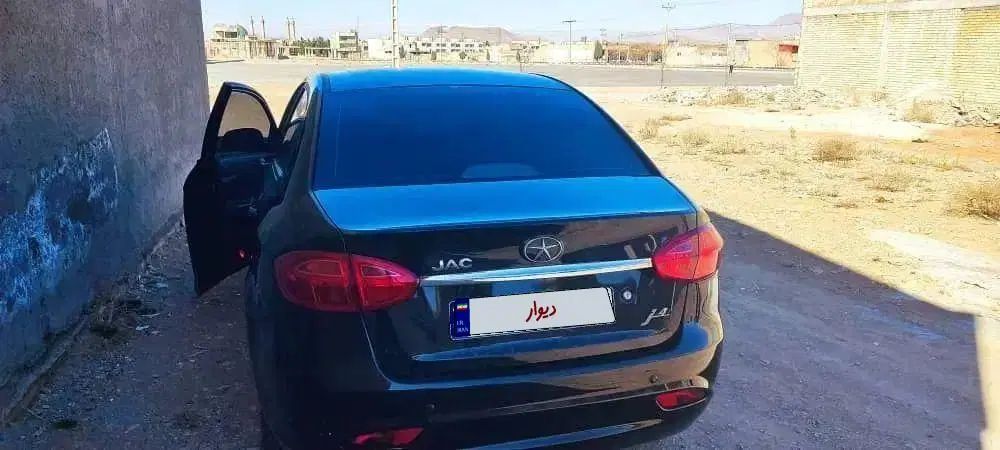 جک J4 اتوماتیک آپشنال - 1402