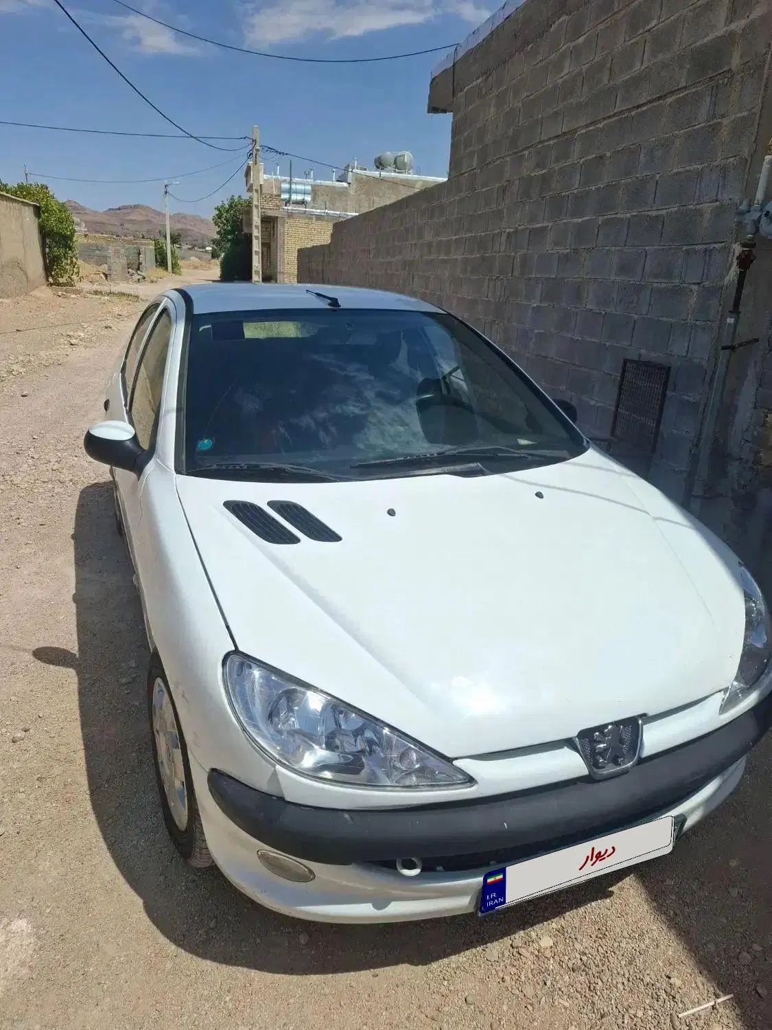 پژو ۲۰۶ صندوق دار v8 - 1394