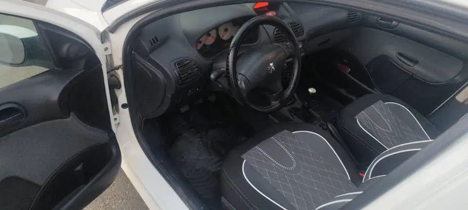 پژو ۲۰۶ صندوق دار v8 - 1395