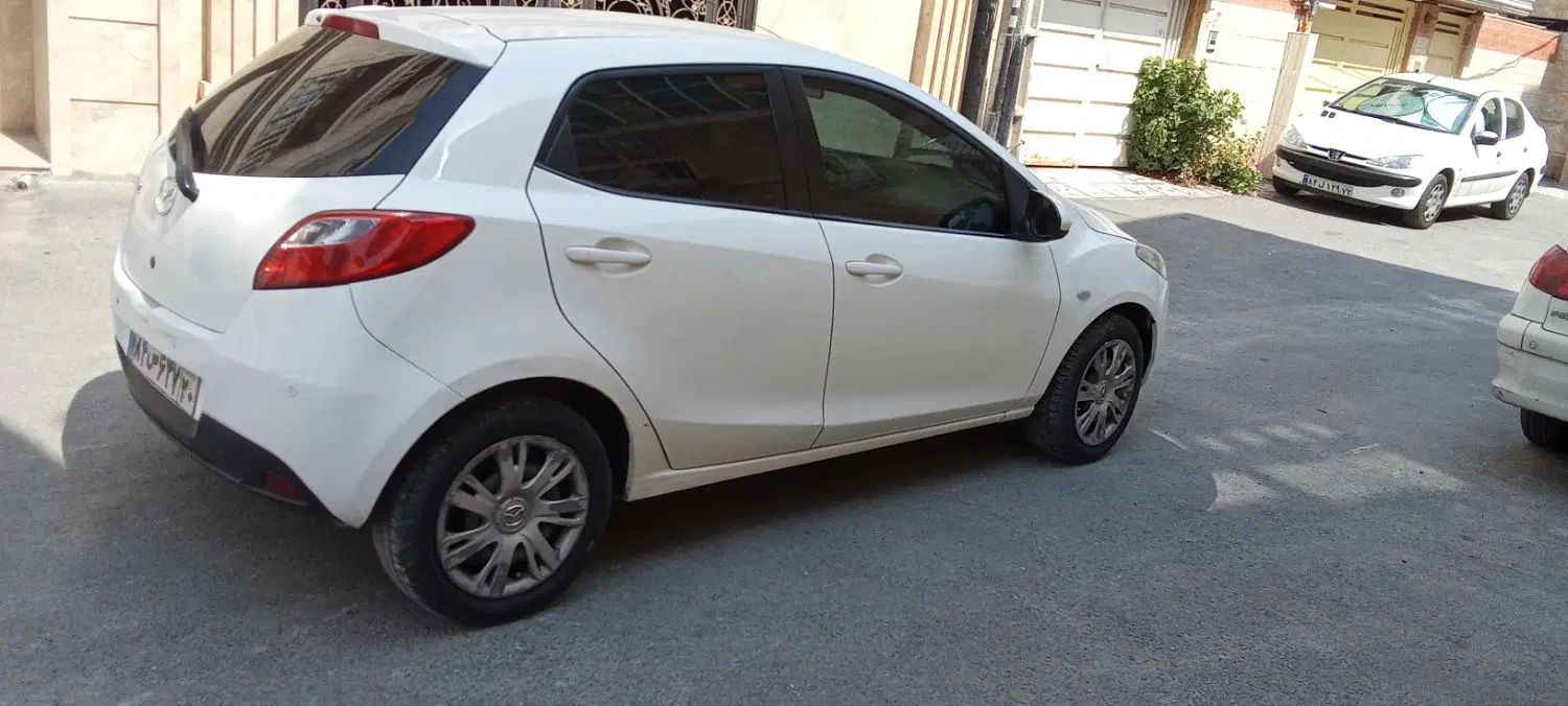 مزدا 2 اتوماتیک - 1390