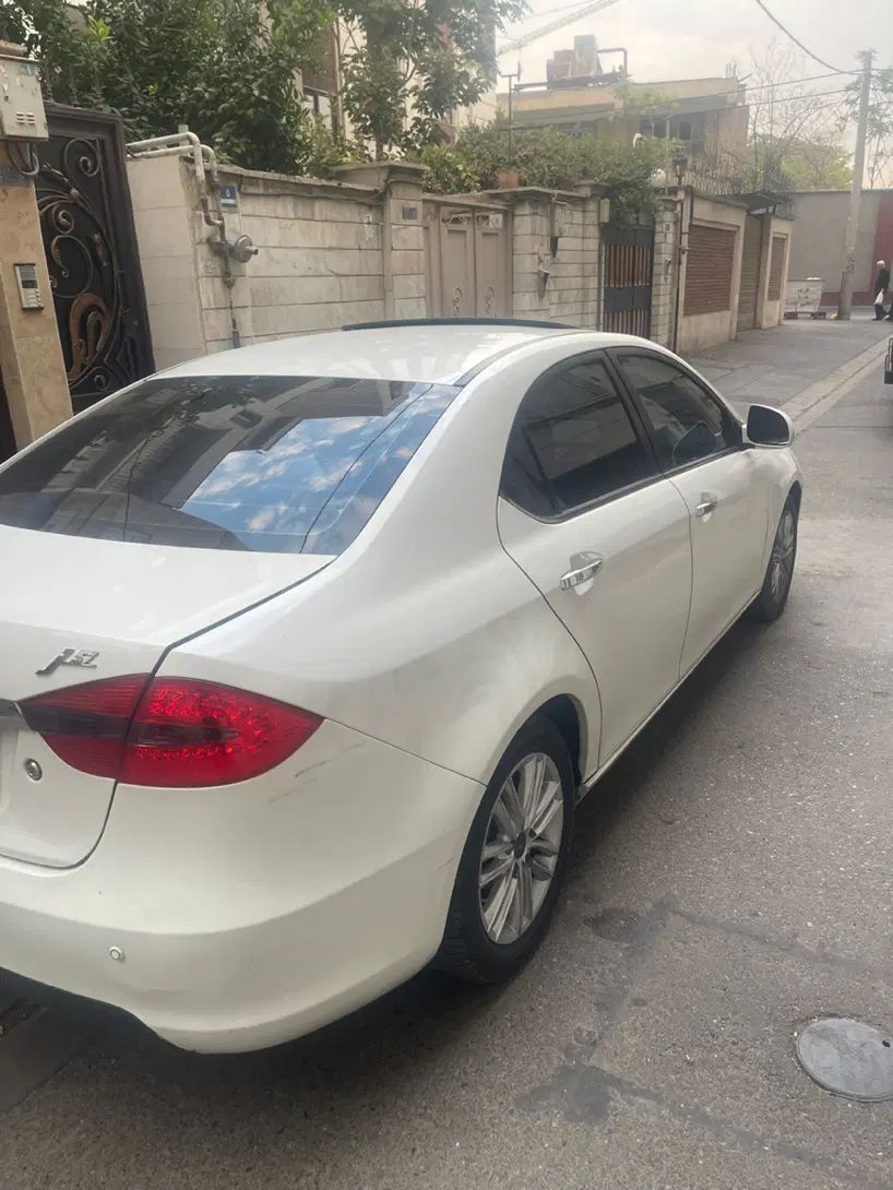 جک J5 اتوماتیک - 1394