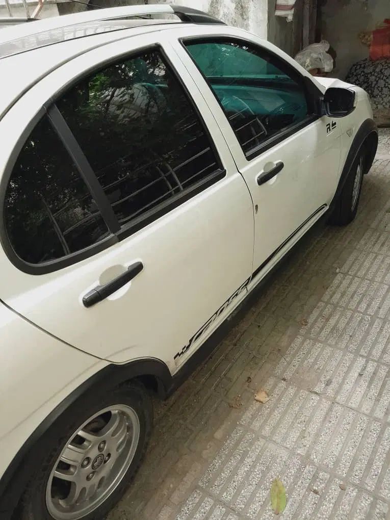 کوییک R دنده‌ای - 1399