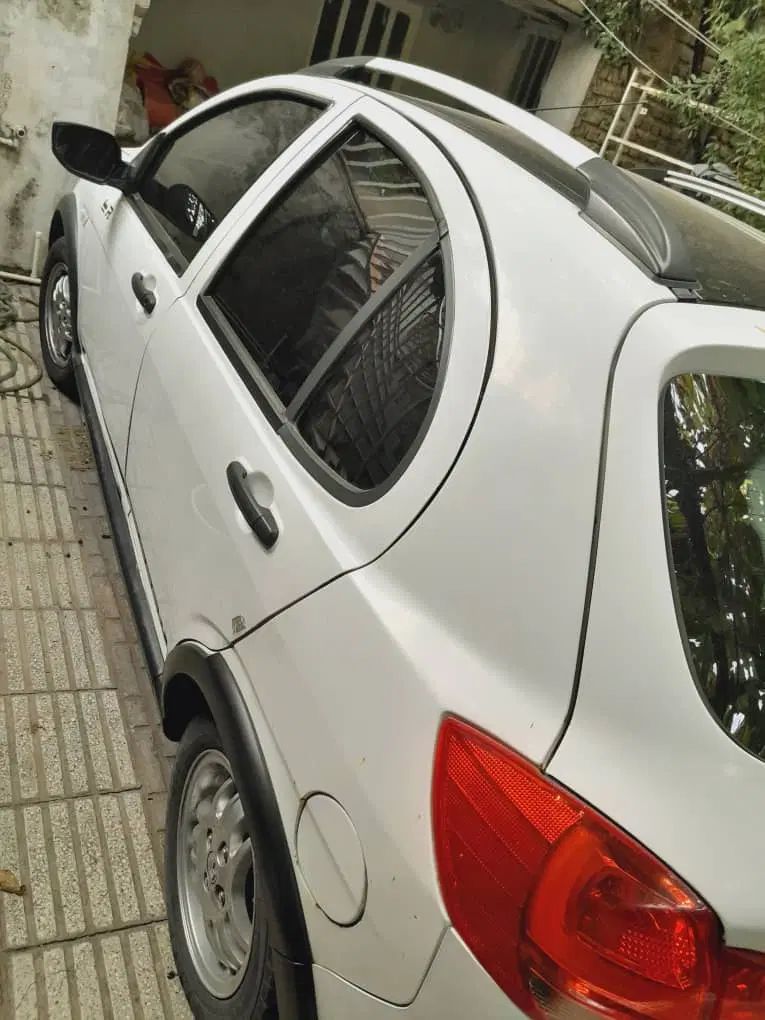 خودرو کوییک، R آگهی ann_19901866