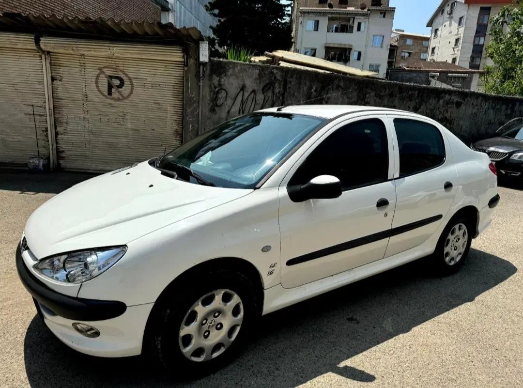 پژو ۲۰۶ صندوق دار v8 - 1393