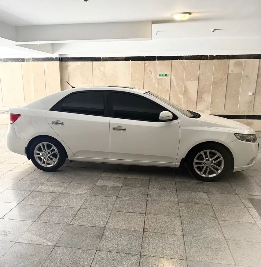 کیا سراتو 2.0 لیتر اتوماتیک GT لاین - 2017