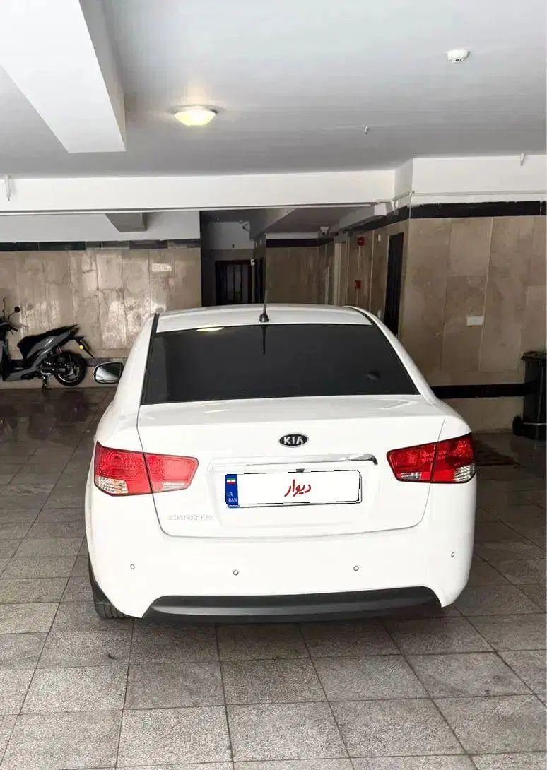 کیا سراتو 2.0 لیتر اتوماتیک GT لاین - 2017