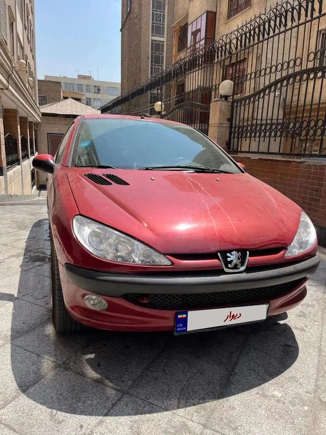 پژو ۲۰۶ صندوق دار v8 - 1392