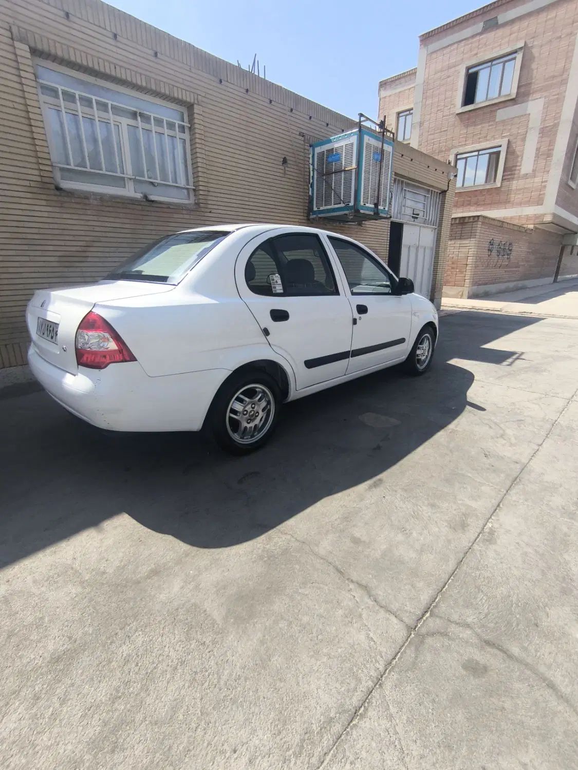تیبا صندوق دار SX - 1393