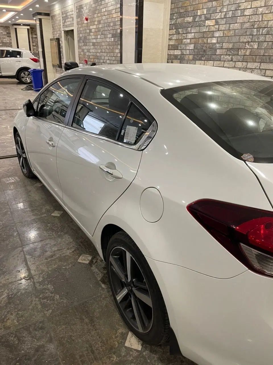 کیا سراتو 2.0 لیتر اتوماتیک GT لاین - 2018