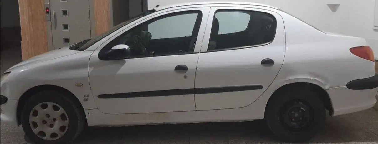 پژو ۲۰۶ صندوق دار v8 - 1392