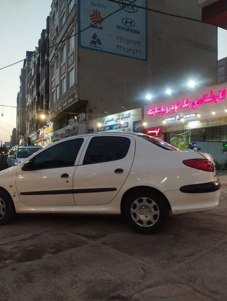 پژو ۲۰۶ صندوق دار v8 - 1394